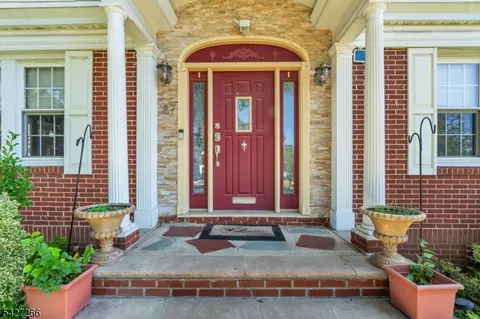 87 Keer Ave, Newark, NJ 07112