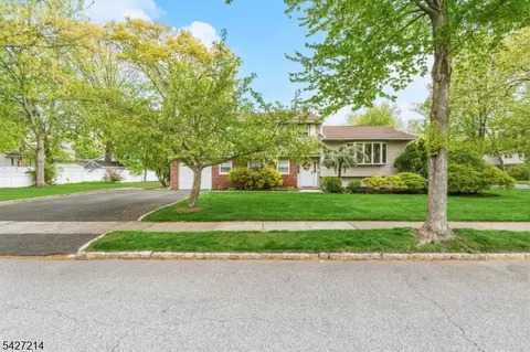 85 Redwood Rd, Springfield, NJ 07081