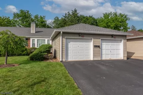 28 Brandywyne Dr, Florham Park, NJ 07932