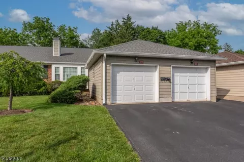 28 Brandywyne Dr, Florham Park, NJ 07932