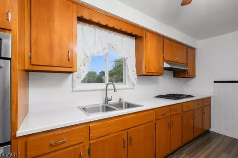 300 Watson Ave, Plainfield, NJ 07062 photo 15