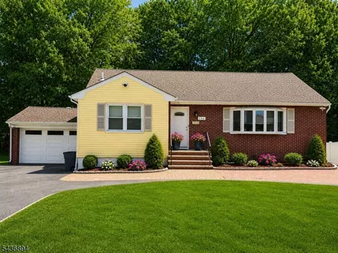286 N Livingston Ave, Livingston, NJ 07039