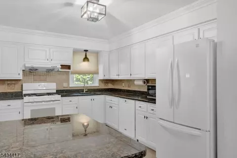 27 Shady Ter, Wayne, NJ 07470 photo 13