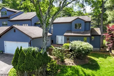 143 Fisher Rd, Mahwah, NJ 07430