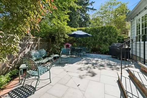 Exterior - 18 Colony Dr, Summit, NJ 07901 photo 3 of 5