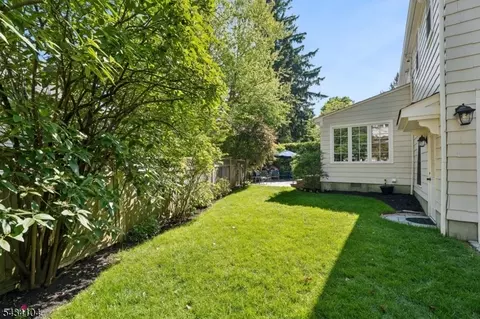 18 Colony Dr, Summit, NJ 07901 photo 40