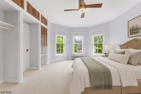 Bedroom - 61 New St, Hampton, NJ 08827 photo 4 of 5