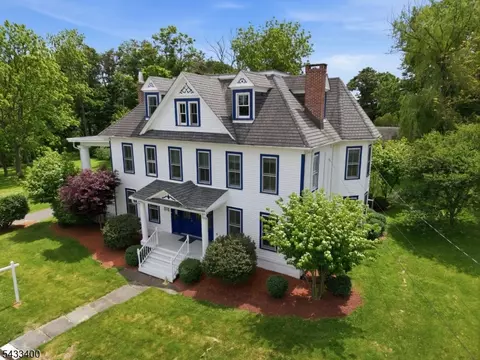 Exterior - 61 New St, Hampton, NJ 08827 photo 2 of 8