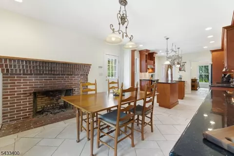 Dining - 61 New St, Hampton, NJ 08827 photo 2 of 7