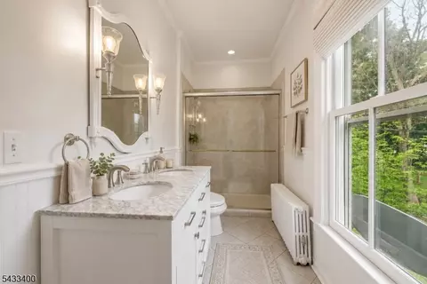 Bath - 61 New St, Hampton, NJ 08827 photo 2 of 2