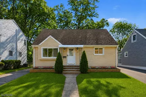 298 Fairway Ave, Belleville, NJ 07109
