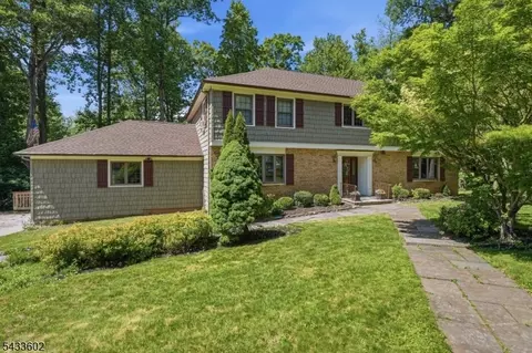 31 Branko Rd, Berkeley Heights, NJ 07922