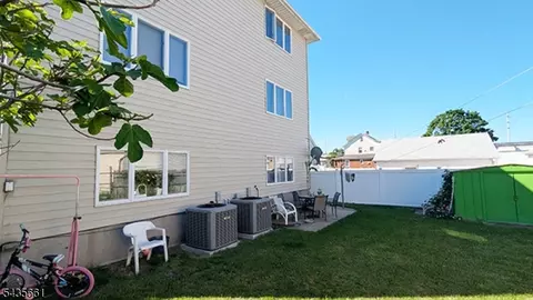 33 William St, Wallington, NJ 07057 photo 2