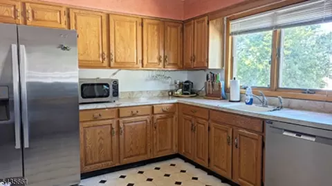 33 William St, Wallington, NJ 07057 photo 12