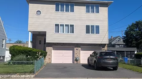 33 William St, Wallington, NJ 07057