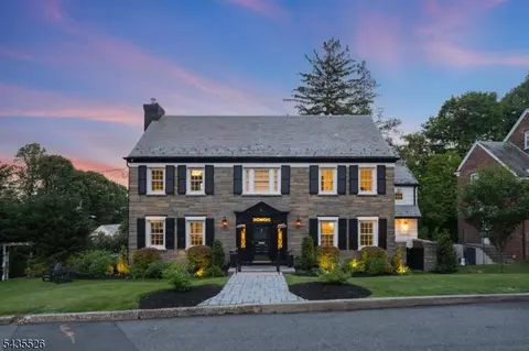 41 Crestwood Dr, Maplewood, NJ 07040