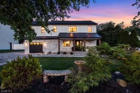 502 Closter Dock Rd, Closter, NJ 07624