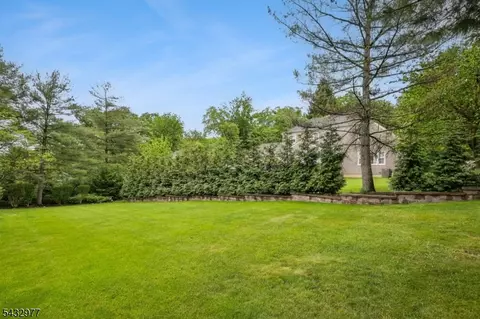 Exterior - 15 Bourbon St, Wayne, NJ 07470 photo 6 of 7