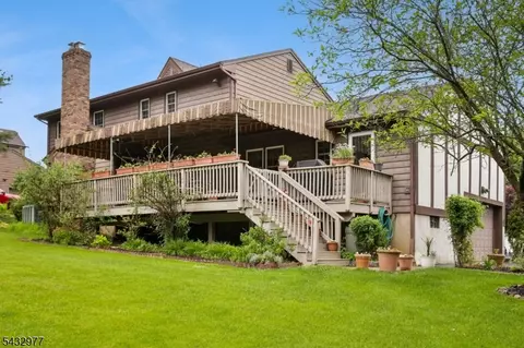 Exterior - 15 Bourbon St, Wayne, NJ 07470 photo 4 of 7