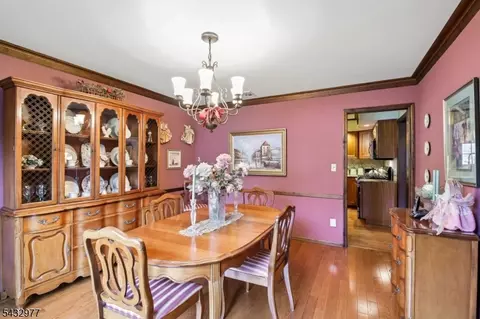 Dining - 15 Bourbon St, Wayne, NJ 07470 photo 2 of 4