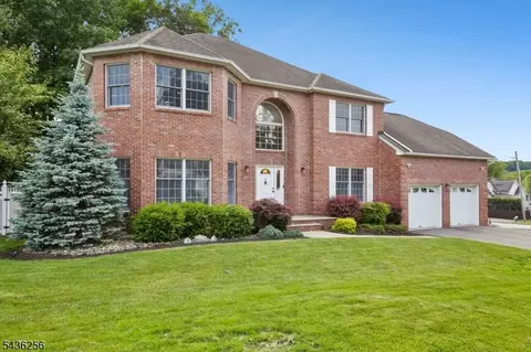 8 Harper St, West Orange, NJ 07052