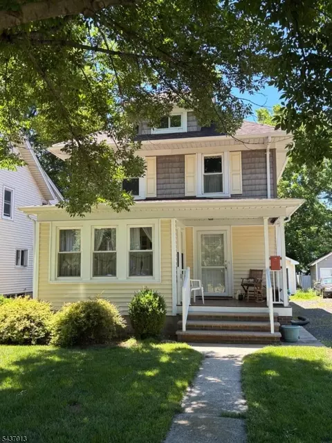 17 E Brown St, Somerville, NJ 08876