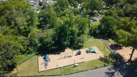 421 Melrose Ave, Middlesex, NJ 08846 photo 36