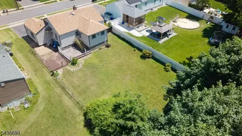 421 Melrose Ave, Middlesex, NJ 08846 photo 34