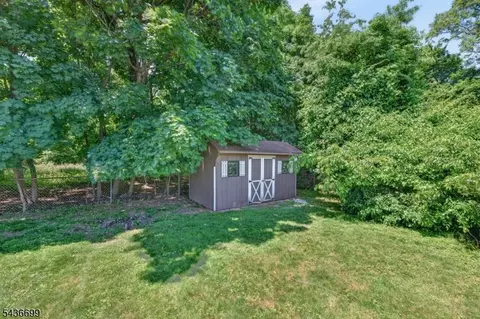 421 Melrose Ave, Middlesex, NJ 08846 photo 32