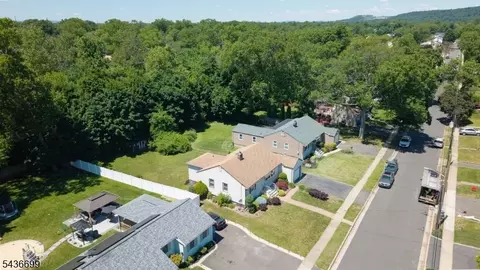 421 Melrose Ave, Middlesex, NJ 08846 photo 35