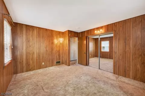 421 Melrose Ave, Middlesex, NJ 08846 photo 11