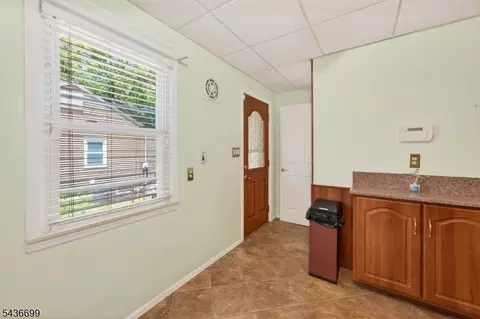 421 Melrose Ave, Middlesex, NJ 08846 photo 21