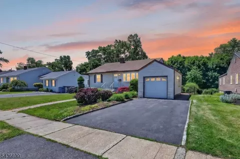 421 Melrose Ave, Middlesex, NJ 08846 photo 6