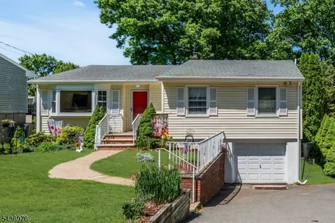 40 Dacotah Ave, Rockaway, NJ 07866