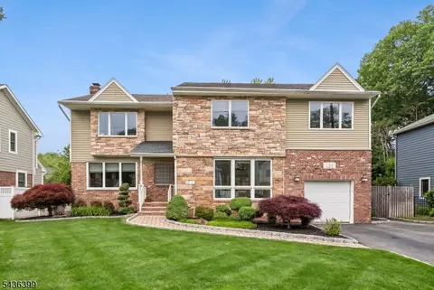 121 N Cottage Pl, Westfield, NJ 07090
