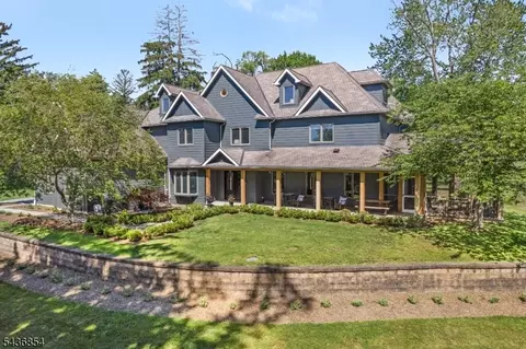 165 Fox Chase Rd, Chester Twp, NJ 07930