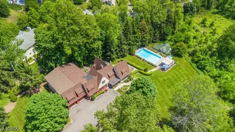 43 Knox Hill Rd, Morristown, NJ 07960