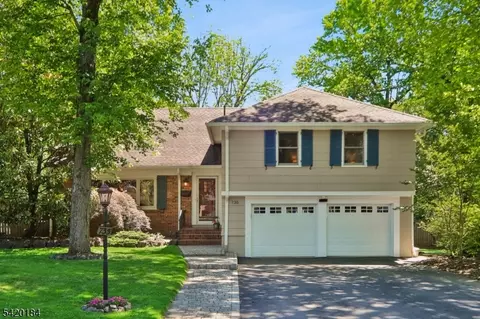 735 Radley Rd, Westfield, NJ 07090