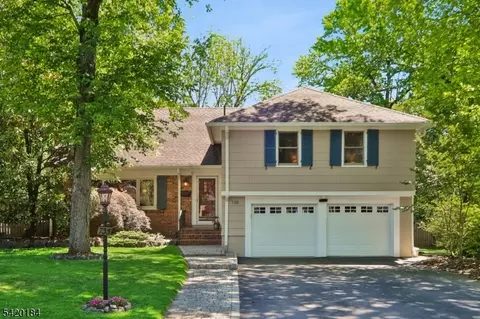 735 Radley Rd, Westfield, NJ 07090