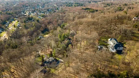 View/Area - 12 E Saddle River Rd, Saddle River, NJ 07458 photo 2 of 2