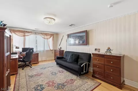 Bedroom - 12 E Saddle River Rd, Saddle River, NJ 07458 photo 3 of 5