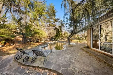 Exterior - 12 E Saddle River Rd, Saddle River, NJ 07458 photo 2 of 6