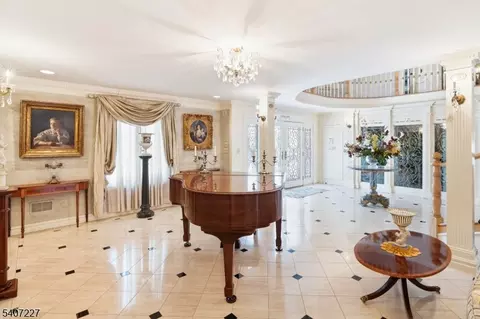 Entry Way - 12 E Saddle River Rd, Saddle River, NJ 07458 photo 2 of 5