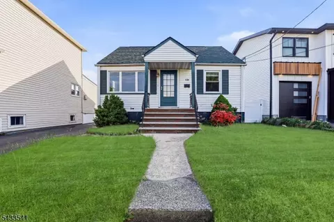 629 Erudo St, Linden, NJ 07036