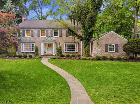 8 Cross Gates, Short Hills, NJ 07078