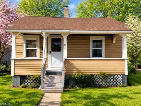 19 John Wilton St, Franklin, NJ 07416