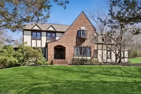 34 Knollcroft Rd, Basking Ridge, NJ 07920