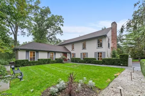 15 Troy Dr, Short Hills, NJ 07078