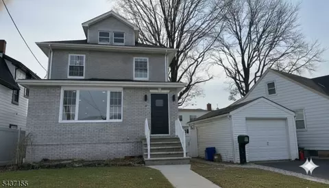 34 Kearney St, Lyndhurst, NJ 07071
