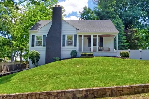 30 Hillcrest Ave, Morristown, NJ 07960